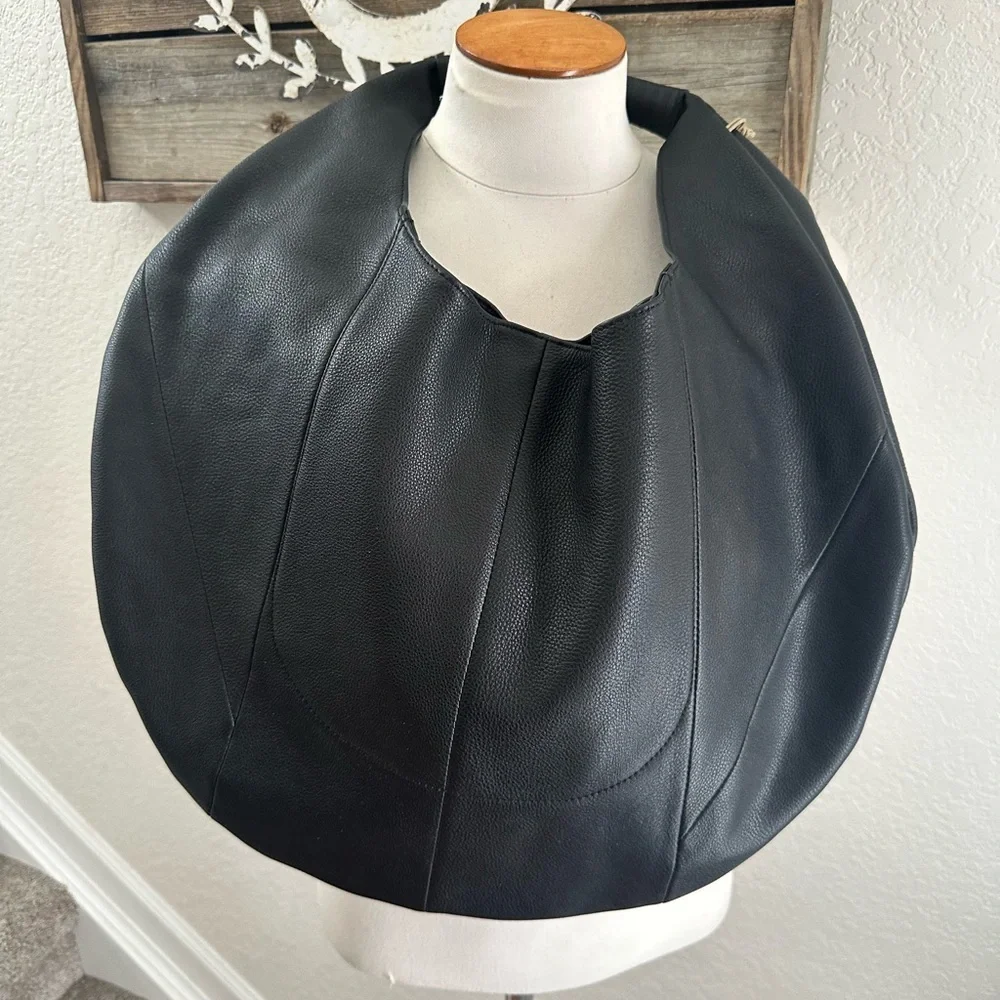 HOBO Eclipse Medium Classic Black 100% Leather‎ Hobo Bag NWT